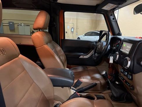 Used 2011 Jeep Wrangler Rubicon w/ Dual Top Group image 18