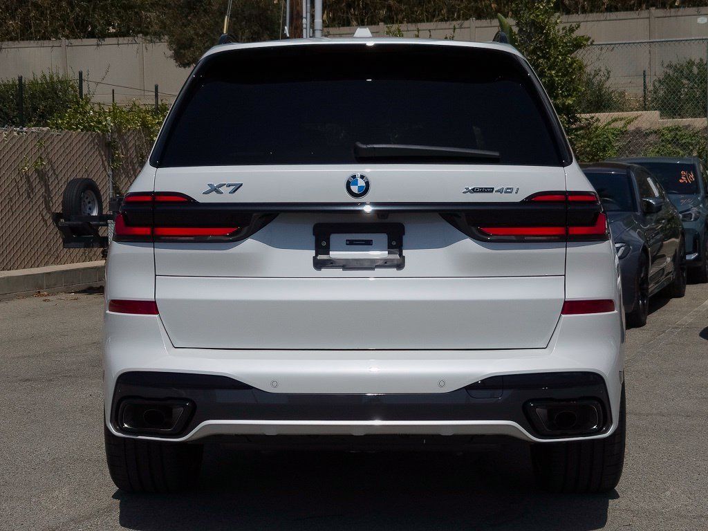 New 2027 BMW X7 xDrive40i w/ M Sport Package AWD/4WD image 29