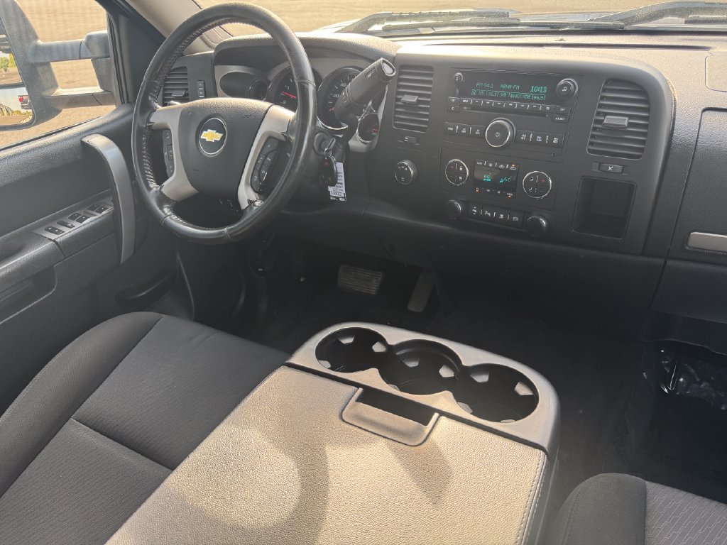 Used 2011 Chevrolet Silverado 3500 LT w/ Interior Plus Package AWD/4WD image 26