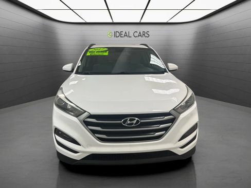 Used 2017 Hyundai Tucson SE w/ SE Popular Package 02 FWD image 2