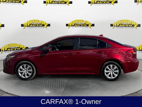 Used 2025 Toyota Corolla LE image 2