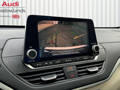 Used 2019 Nissan Altima 2.5 SV image 14