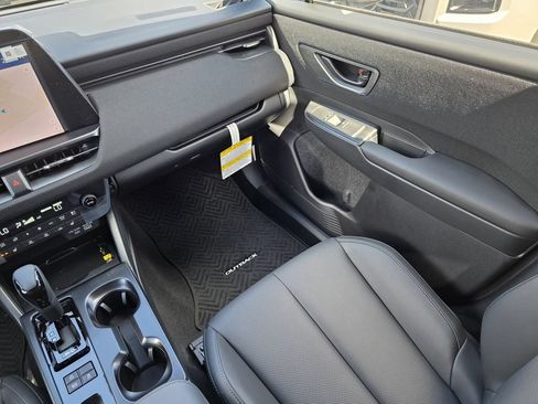 New 2026 Subaru Outback Limited AWD/4WD image 15