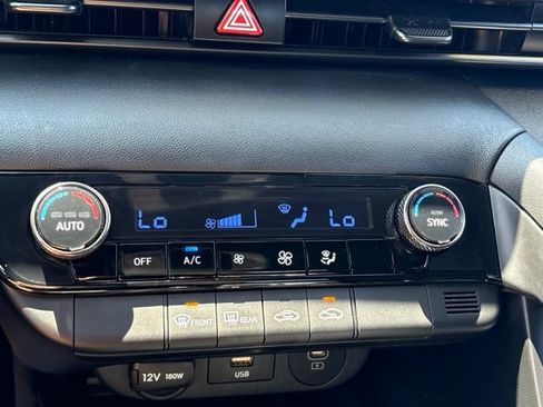 Certified 2025 Hyundai Elantra Sport FWD image 15