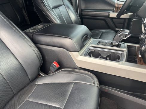 Used 2019 Ford F150 Lariat image 15