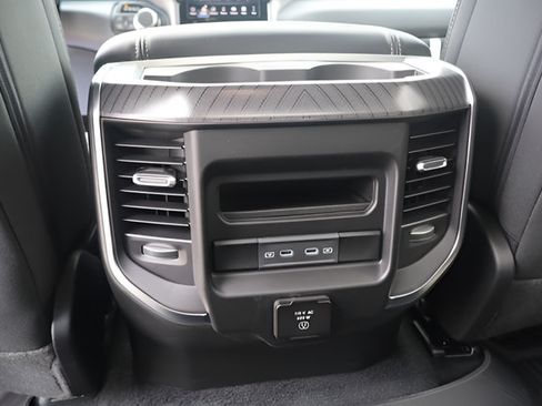 New 2026 RAM 1500 Big Horn AWD/4WD image 23