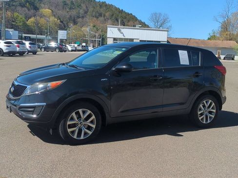 Used 2016 Kia Sportage LX AWD/4WD image 2