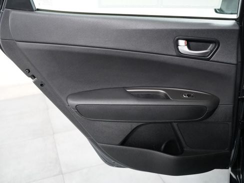 Used 2020 Kia Optima LX FWD image 18