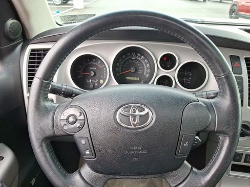 Used 2008 Toyota Sequoia SR5 image 21