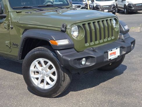 Used 2023 Jeep Wrangler Sport AWD/4WD image 2