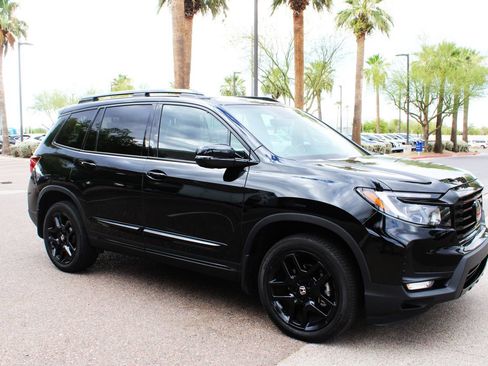 Used 2025 Honda Passport Black Edition image 9