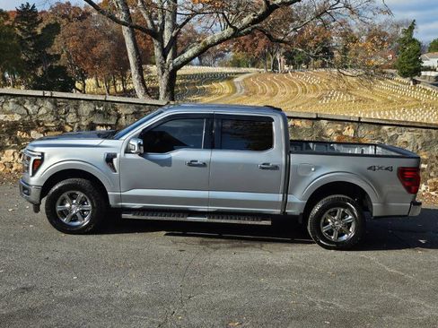 Used 2025 Ford F150 Lariat image 5