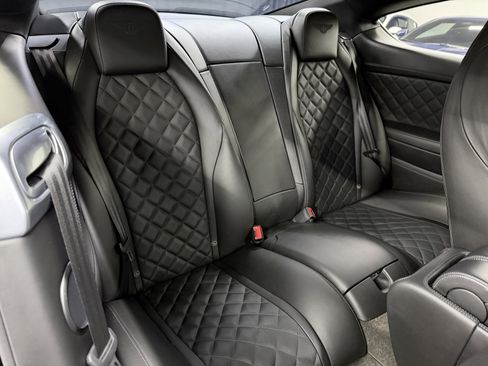 Used 2017 Bentley Continental GT image 23