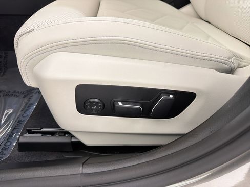 New 2026 BMW 530i RWD image 13