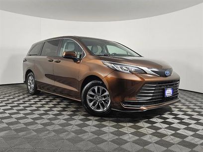 Used 2023 Toyota Sienna LE