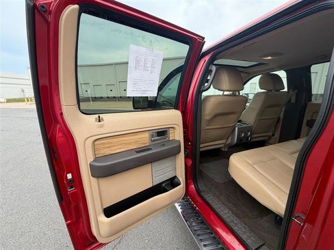 Used 2011 Ford F150 Lariat w/ Lariat Chrome Pkg AWD/4WD image 14