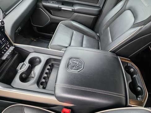 Used 2021 RAM 1500 Laramie AWD/4WD image 31