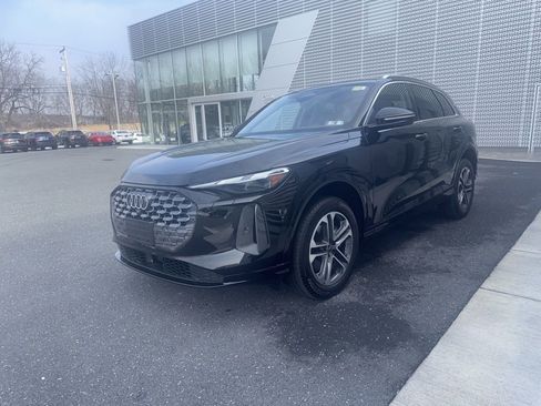 Used 2025 Audi Q5 Premium w/ 19" Wheel Package image 30