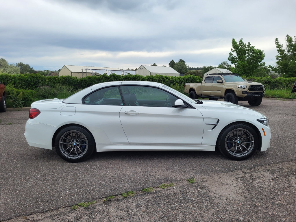 Used 2020 BMW M4 Convertible RWD image 9