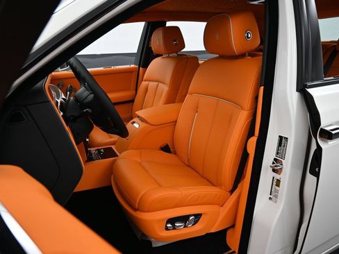 New 2027 Rolls-Royce Phantom Sedan RWD image 5