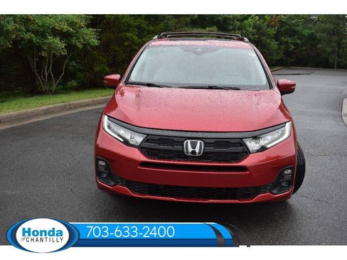 New 2026 Honda Odyssey Touring image 2