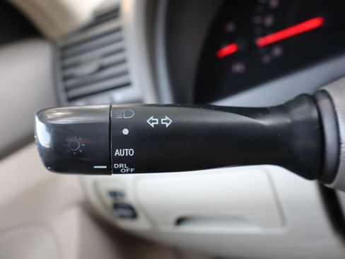 Used 2009 Toyota Camry LE FWD image 32