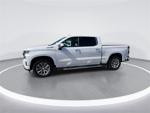 Used 2022 Chevrolet Silverado 1500 High Country w/ Technology Package image 4