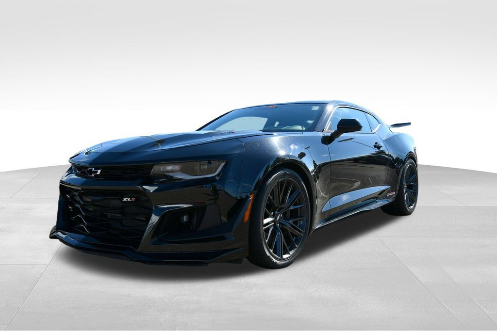 Used 2017 Chevrolet Camaro ZL1 RWD image 2