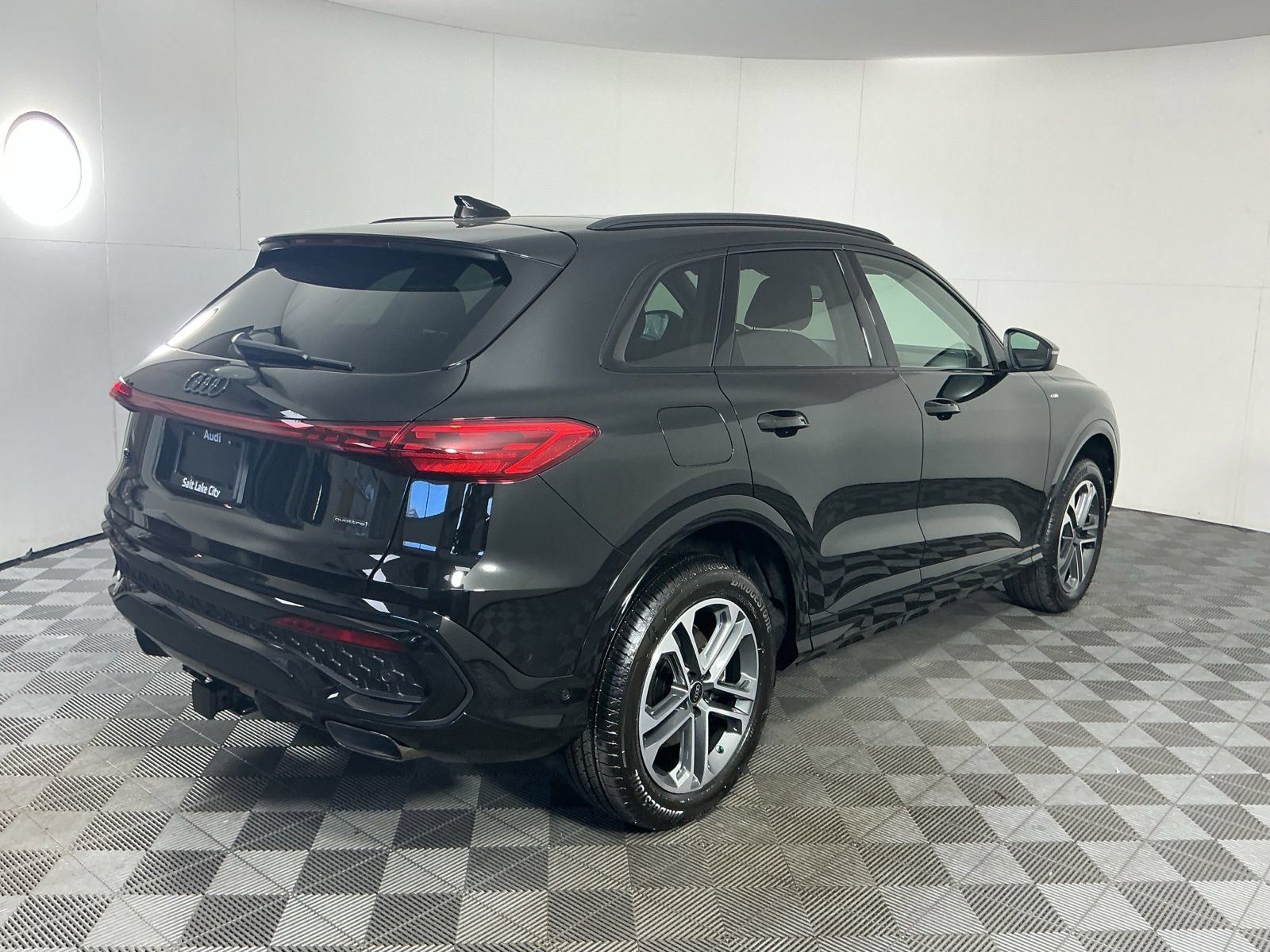 New 2026 Audi Q5 2.0T AWD/4WD image 9