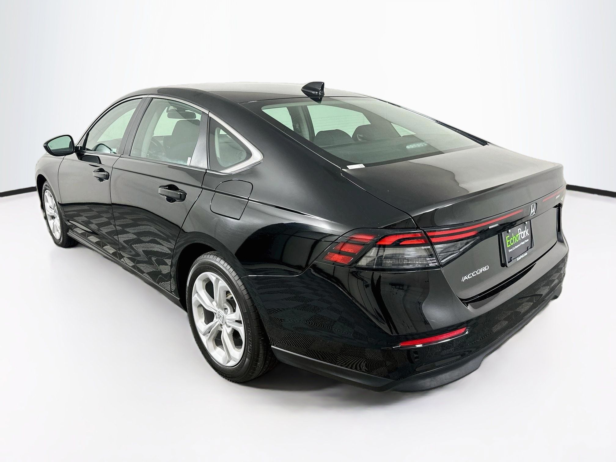 Used 2025 Honda Accord LX image 5