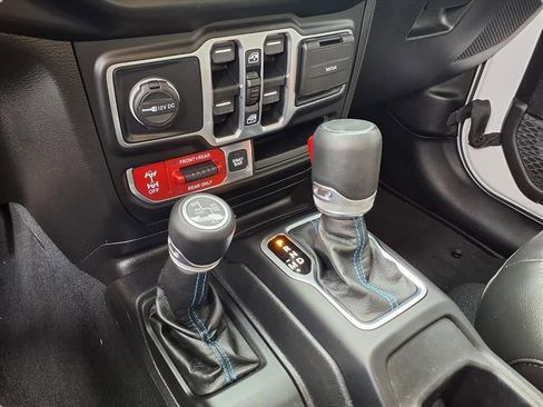 Used 2022 Jeep Wrangler Unlimited Rubicon 4xe w/ Steel Bumper Group image 10