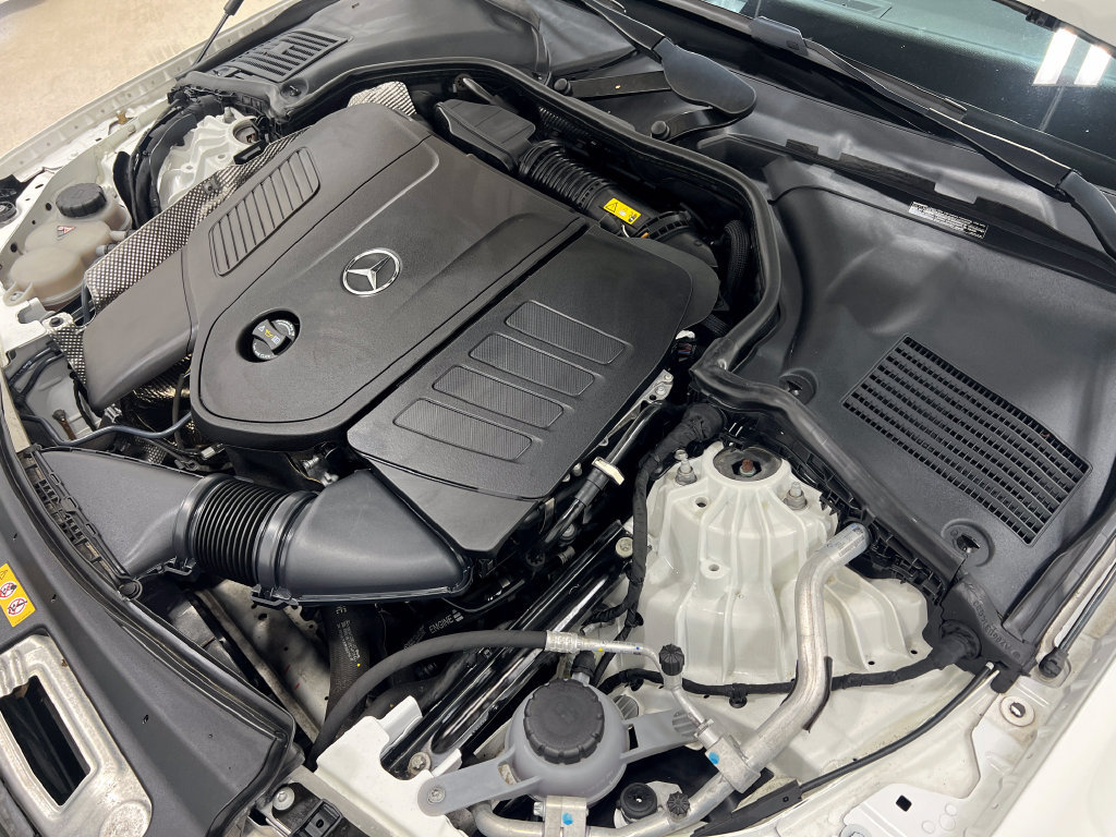Used 2022 Mercedes-Benz C 300 4MATIC Sedan image 29