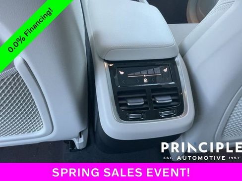 New 2026 Volvo XC60 B5 Ultra w/ Protection Package Premier image 28