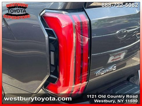 Used 2024 Toyota Tundra Limited AWD/4WD image 9