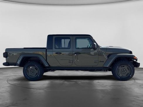 New 2026 Jeep Gladiator Willys AWD/4WD image 13