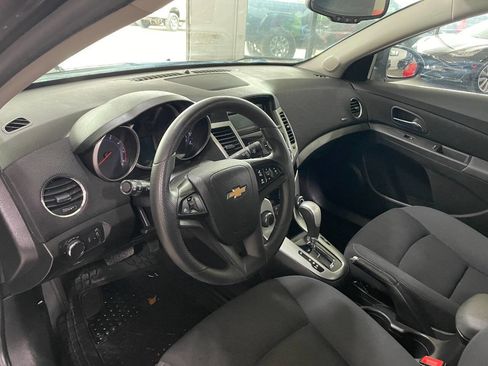Used 2016 Chevrolet Cruze LT image 16