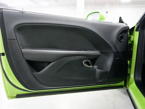 Used 2015 Dodge Challenger SRT Hellcat image 20