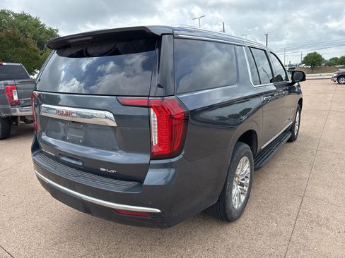 Used 2021 GMC Yukon XL SLT w/ SLT Luxury Package image 7