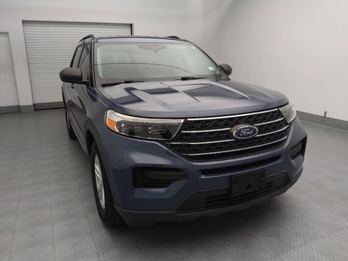 Used 2021 Ford Explorer XLT RWD image 14