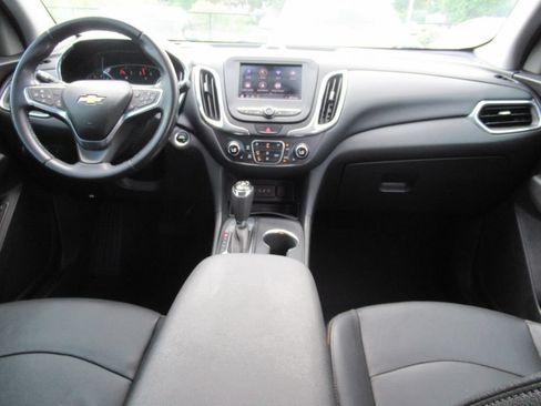 Used 2020 Chevrolet Equinox LT w/ Midnight Edition FWD image 12
