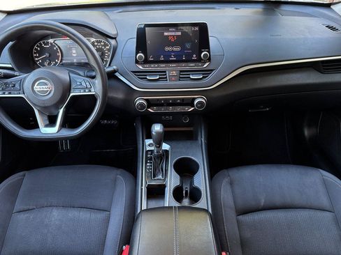 Used 2020 Nissan Altima 2.5 S image 3