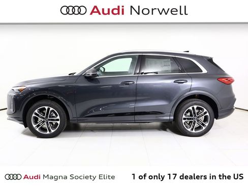 New 2026 Audi Q5 Premium image 12