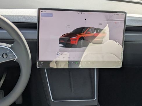 Used 2026 Tesla Model Y 2WD image 14