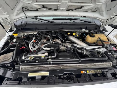 Used 2012 Ford F250 XLT w/ XLT Interior Pkg image 12
