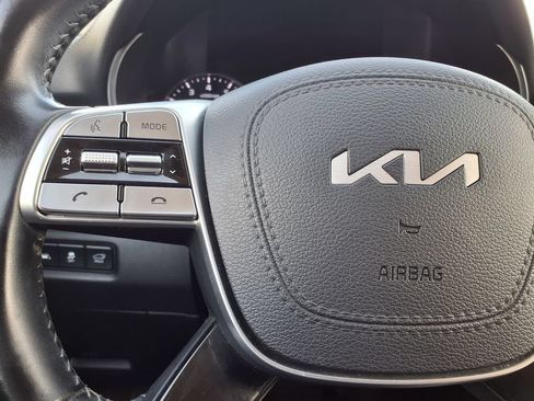 Used 2022 Kia Telluride EX w/ EX Premium Package FWD image 26