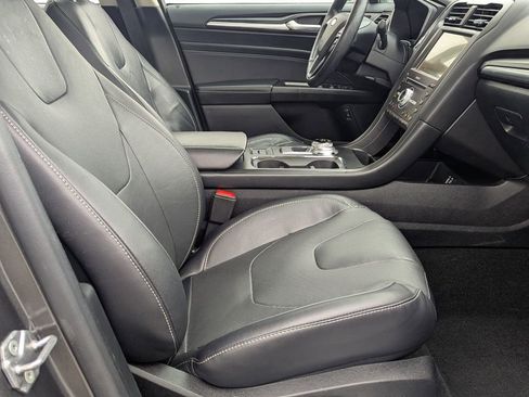 Used 2019 Ford Fusion Energi Titanium image 29