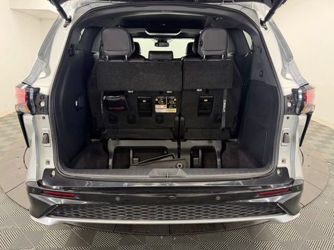 Certified 2023 Toyota Sienna XSE w/ XSE Plus Package AWD/4WD image 15