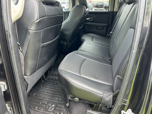 Used 2016 RAM 1500 Laramie w/ Convenience Group AWD/4WD image 14