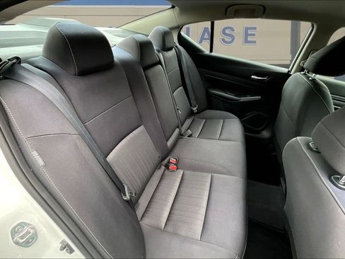 Used 2022 Nissan Altima 2.5 S FWD image 27