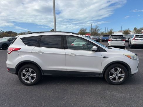 Used 2014 Ford Escape SE w/ Equipment Group 201A image 8